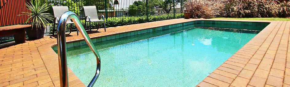 Relax by the pool at Garden City Motor Inn - Toowoomba QLD